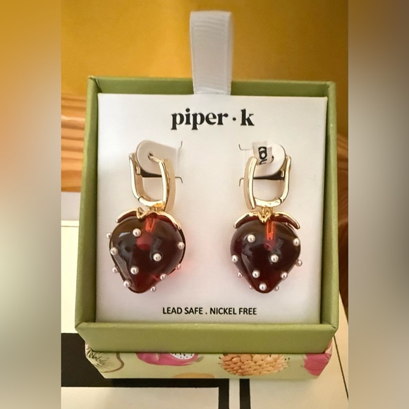 Piper K NWB Strawberry Gorgeous Strawberry Earrings!! All ready to gift! - Picture 1 of 3